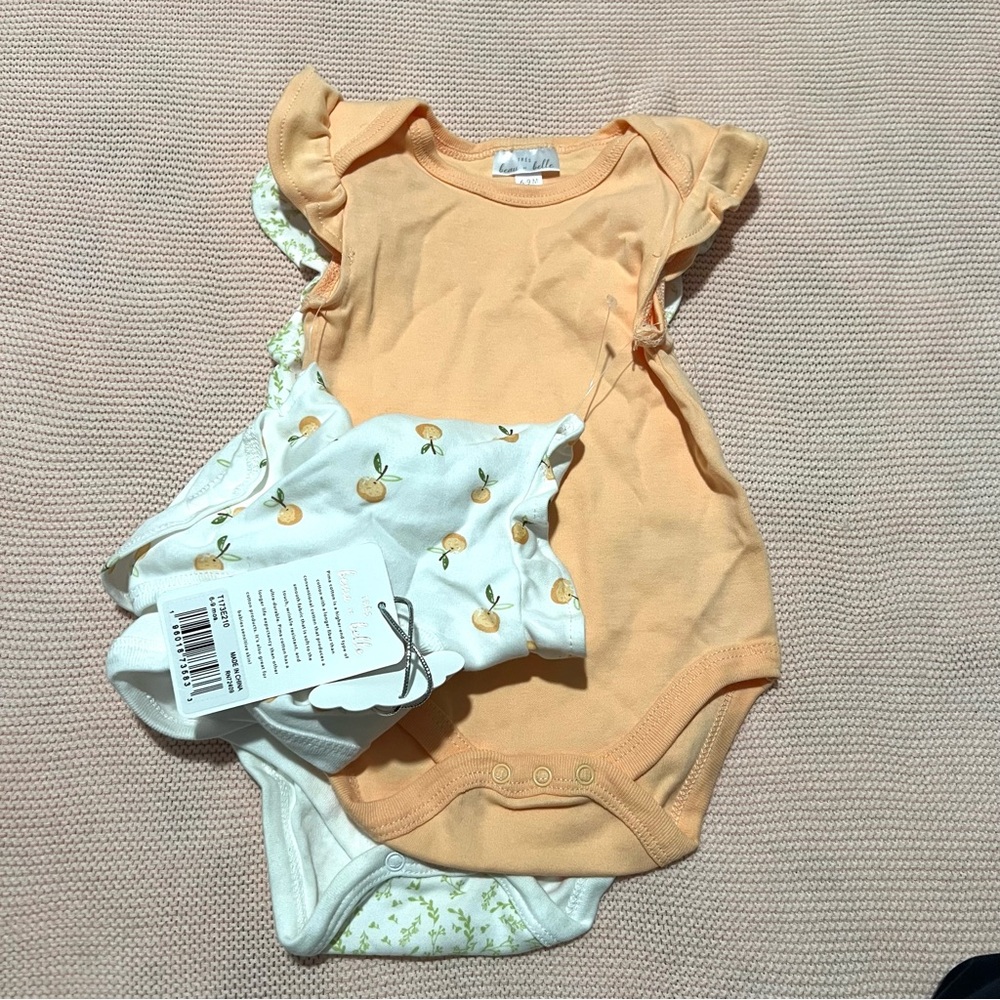 NEW NWT Tres Beau et Belle Baby Infant Set of 3 Onesies Size 6-9 Months - Picture 2 of 6